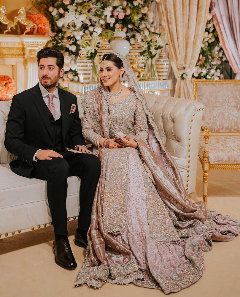 A BREATHTAKING BRIDE ON HER VALIMA DAY IN AFARAH TALIB AZIZ SIGNATURE BRIDAL