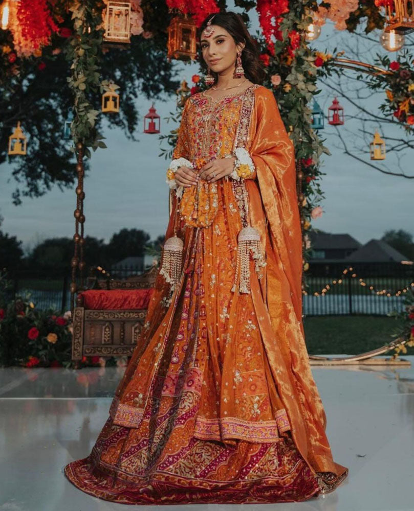 BREATHTAKING BRIDE IN A #FARAHTALIB AZIZ ENSEMBLE