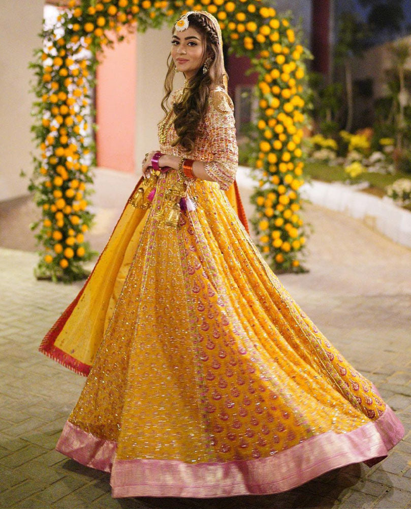 A BEAUTIFUL BRIDE IN A SIGNATURE #FARAHTALIBAZIZ ENSEMBLE.