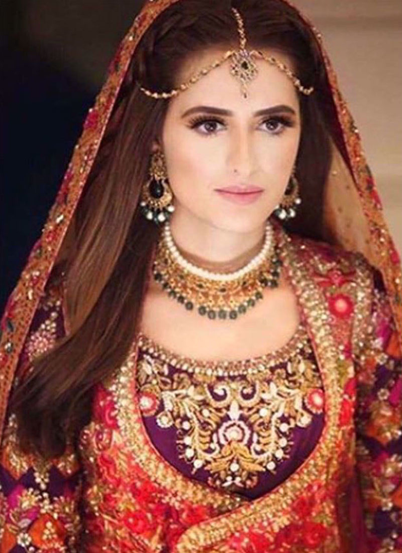 Anum Rajwani simply glowing on her Mehndi in a signature Farah Talib Aziz angarkha