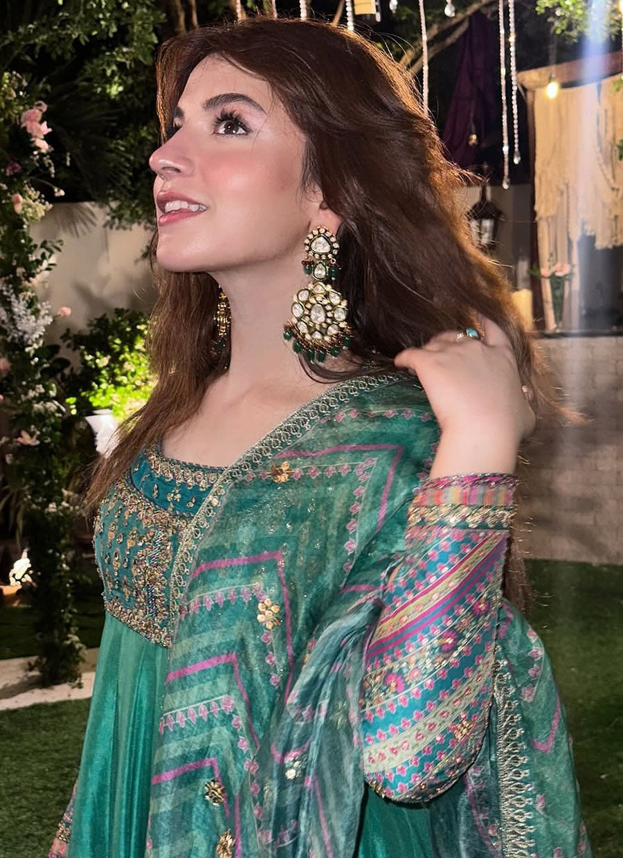 Dananeer in Aalam Kalidaar