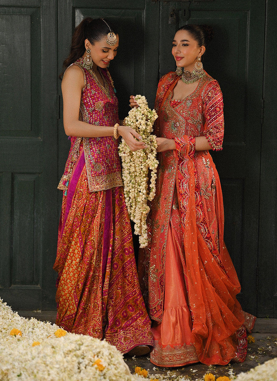 Sereia coral angharkha with an embellished dupatta