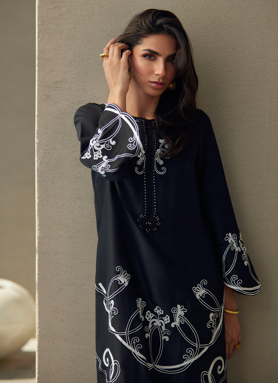 Serai Black Silk Kaftan