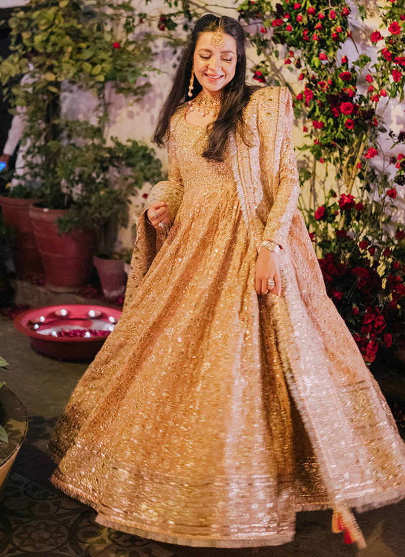 Maliha Giving Us A Lesson In Traditional Glamour.