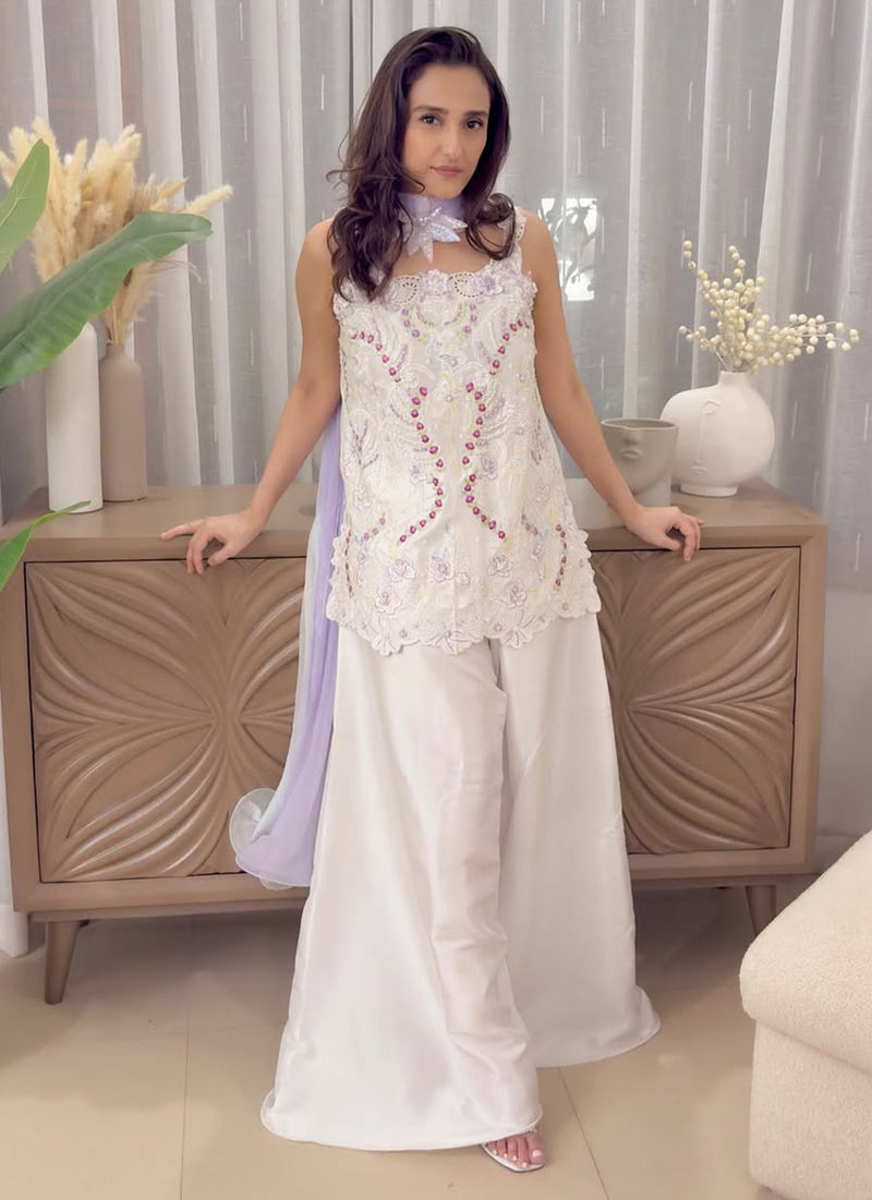 Momal Sheikh in Amora Blush Shirt And Dupatta