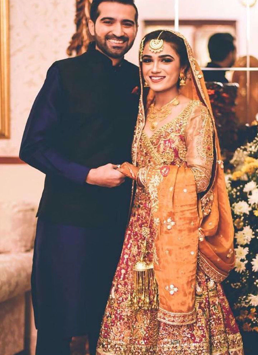 Signature Farah Talib Aziz kalidaar angarkha