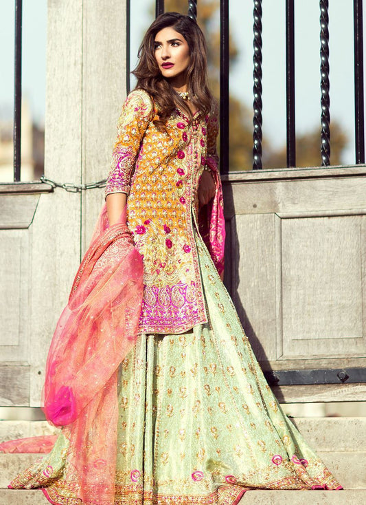 Amber taj lehnga