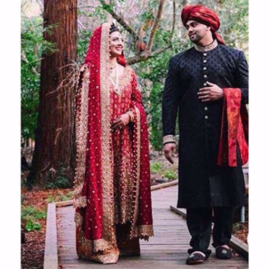 The beauty of a traditional red bridal