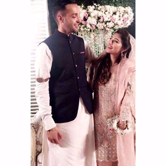 Sharmeen M Ali looking pretty in a blush pink Farah Talib Aziz ensemble