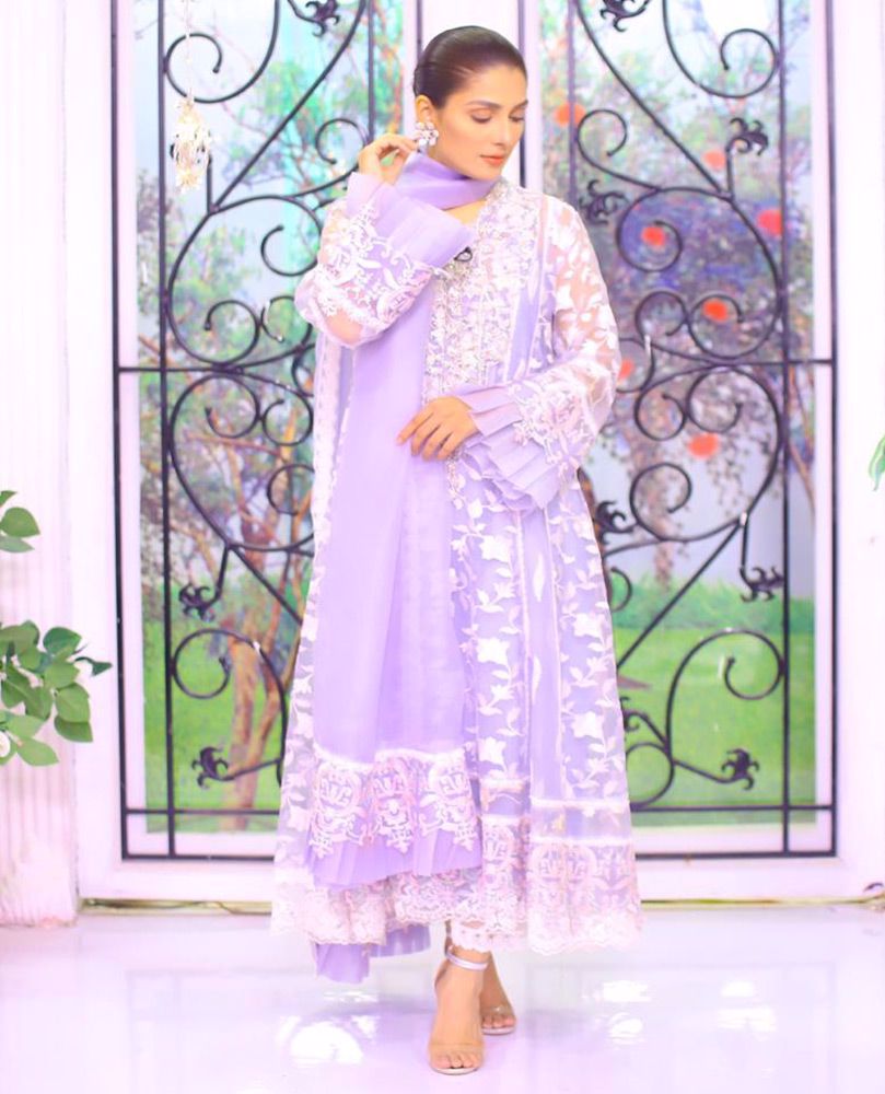 #AyezaKhan giving life to our day in an powder blue hand embellished #FarahTalibAziz luxe Pret outfit that’s perfect to brighten your Ramadan and Eid celebrations ⁠