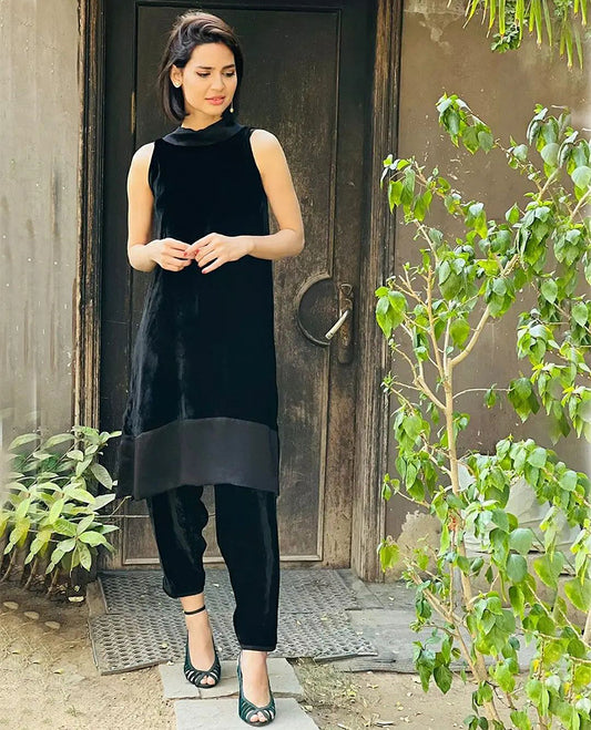 Madiha Imam is utterly stunning in our sleek and contemporary Elnara ensemble